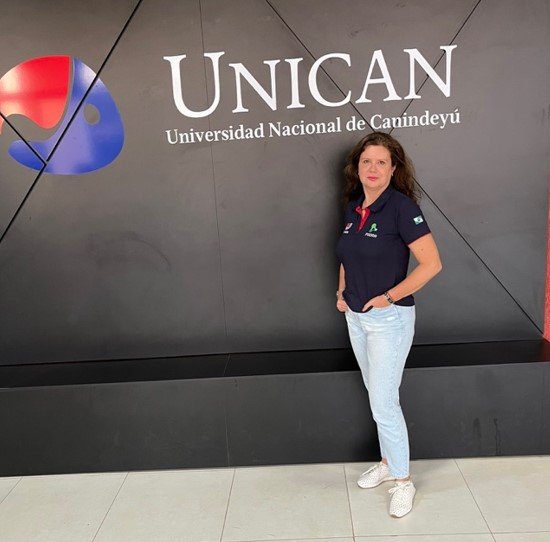 Олена Цвірко